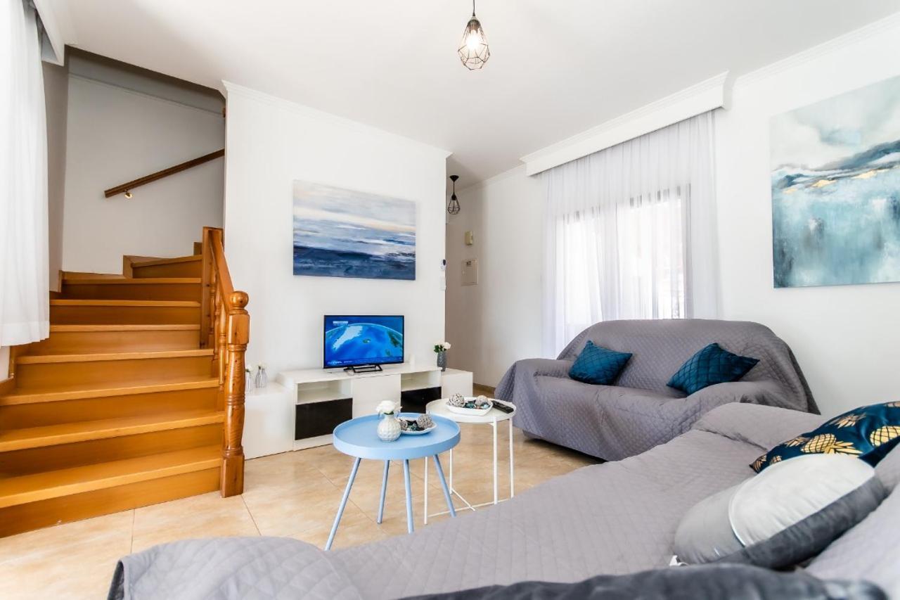 Reel Paradise Villa, Cyprus ラルナカ エクステリア 写真