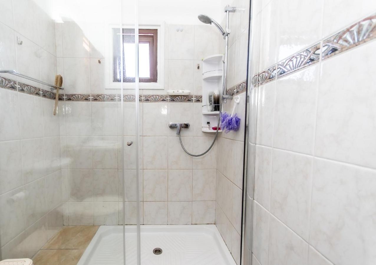 Reel Paradise Villa, Cyprus ラルナカ エクステリア 写真